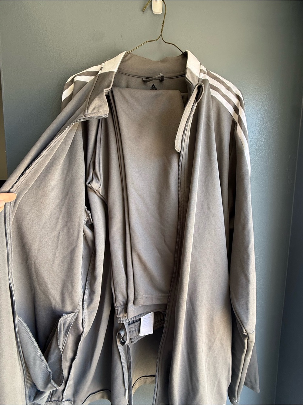 Adidas Men’s Gray Track suit